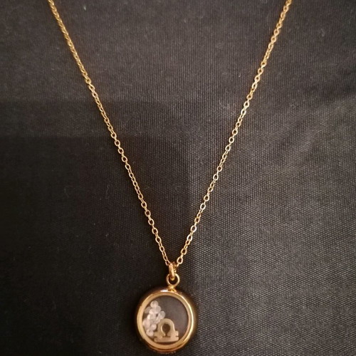 Loisir necklace with Libra zodiac like new, rose gold tone