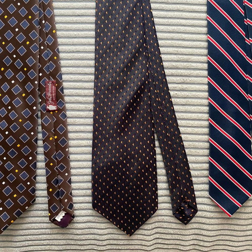 Ties in excellent condition
