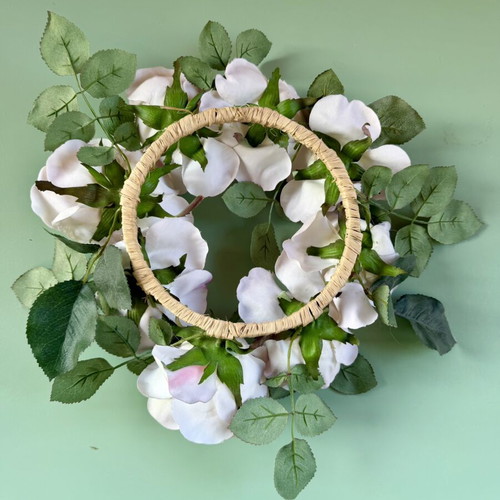 Wall wreath with light pink roses, like new, 29cm diameter