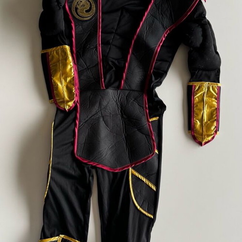 Ninja carnival costume used, size 11-12 years with hood