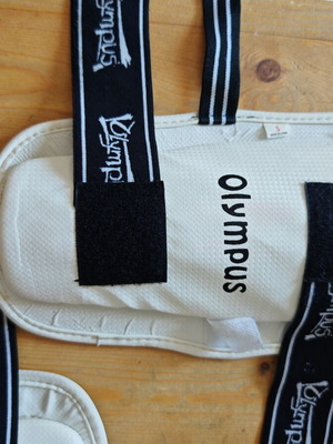 Olympus sport small shin guards used