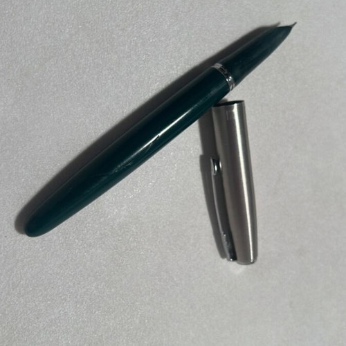 Parker 21 fountain pen used, cypress green, inox cap, silver arrow