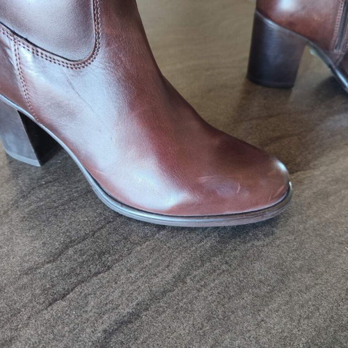 Fratelli Petridi women's boots size 39 like new, brown