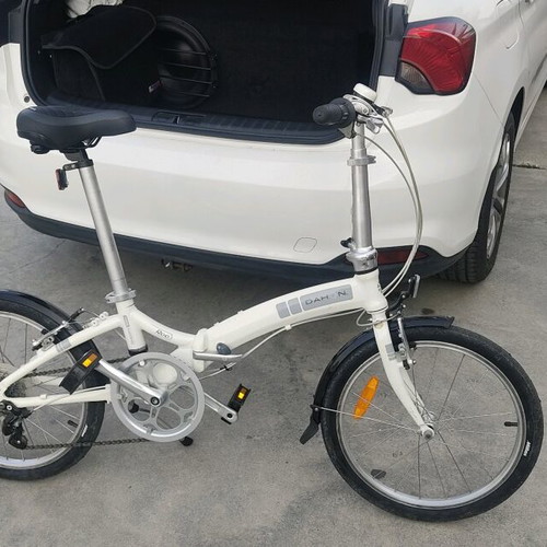 Dahoon Mu folding city bike 20 inch white used with saddle and pump