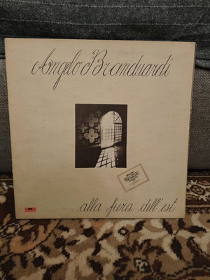 Vinyl record used, good condition