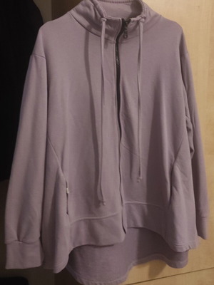 Lilac sweatshirt jacket, longer back, no inner fuzz