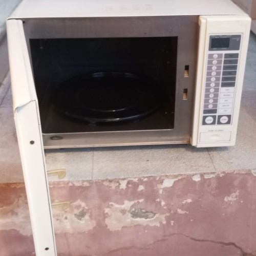 Hamilton Beach 999E microwave oven used, convection, 28L