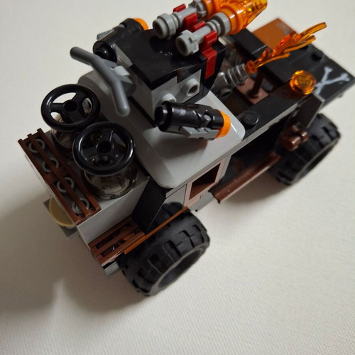 Lego used, Marvel Super Heroes 76050