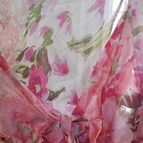 Floral silk top Sarah Lawrence like new, size S