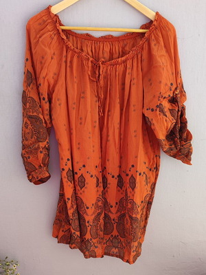 Aerin Tunic Made in Italy like new, orange with green pattern