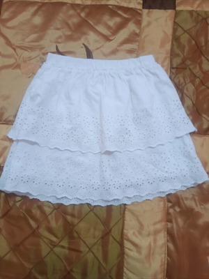 Zara white skirt like new, size 10 years