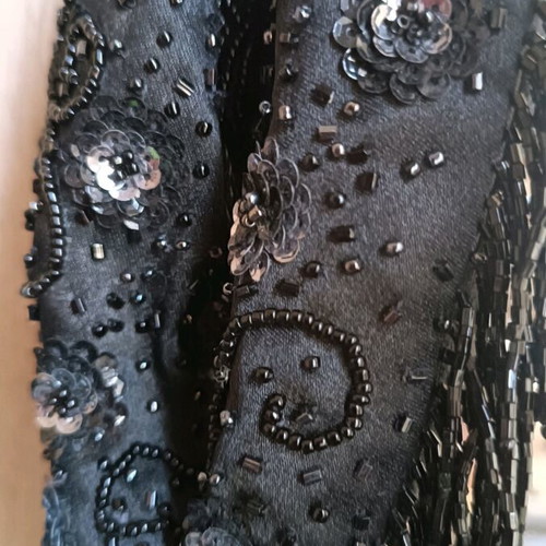 Women's bag like new, black with beads and sequins