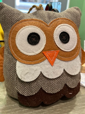 Owl decorative hanging like new