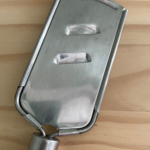 Hand grater used, 23.5 x 6 cm