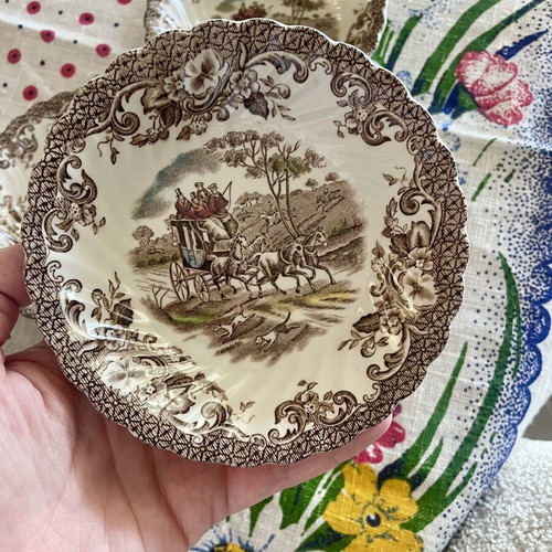 Ironstone bowls set from England like new with English countryside paintings