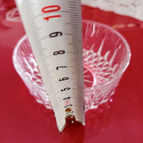 Small glass bowl with star design like new