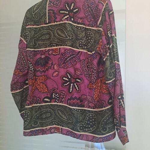 Silk shirt like new, colorful, size M