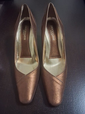 Bournazos pumps used, size 39, brown gold