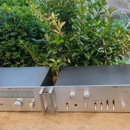 Fisher CC-7000 pre amplifier and FM-7000 tuner like new set