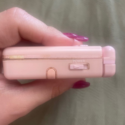 Nintendo DS pink