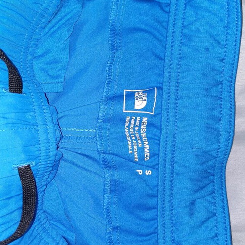 The North Face small men's shorts and t-shirt set like new, blue