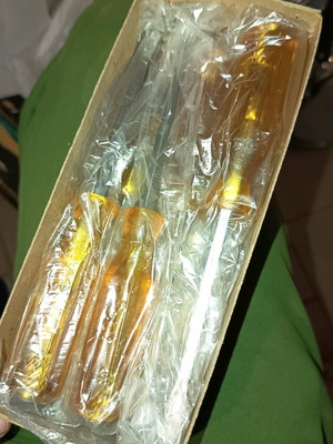 Sunflag screwdrivers new, pack of 8, hard with steel base