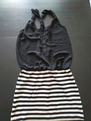 Mini dress like new, size S, black and white