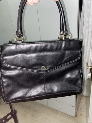 Vintage handbag used, black color