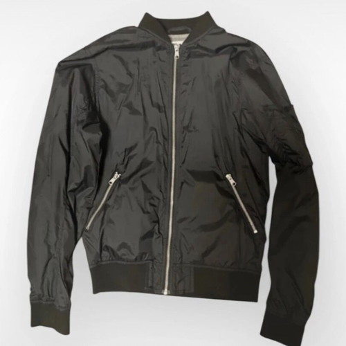 Black bomber jacket H&M like new, fits XS - S