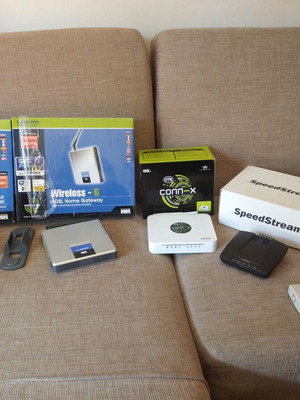 Linksys routers used, assorted pack