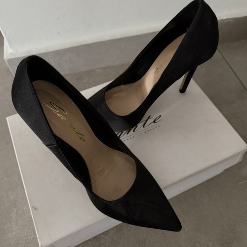Sante black satin high heels size 38 like new