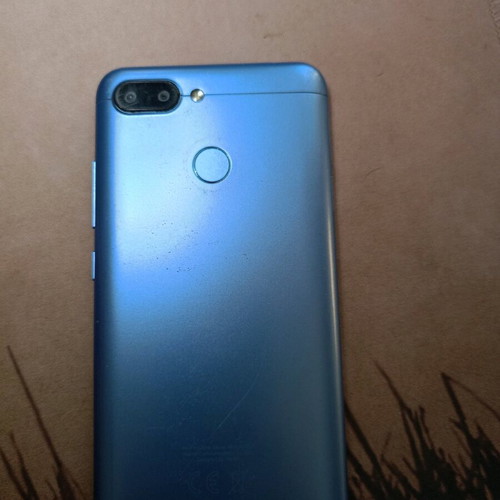 Xiaomi Redmi 6 used with a small crack