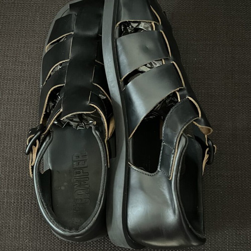 Camper Don leather sandals men's size 44 like new, black
