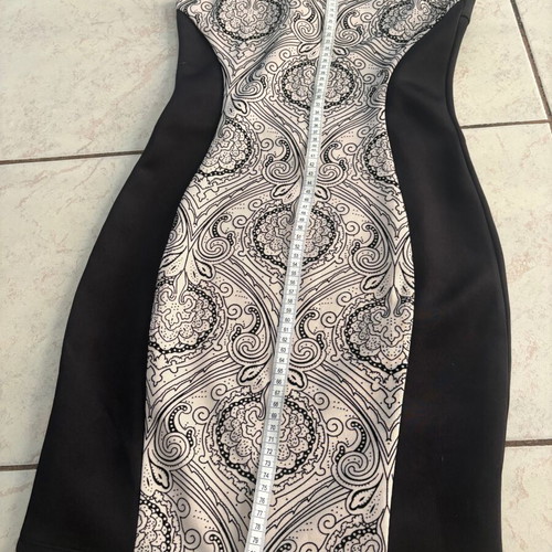 Incity cold dress with pattern, size 42