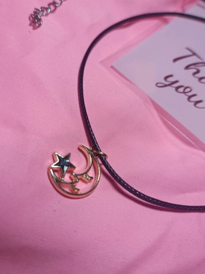 Handmade necklace with strap and clasps new