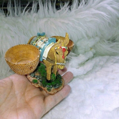 Handmade donkey salt and pepper shaker like new, vintage