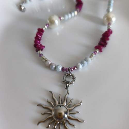 Necklace with stainless steel sun, beads, pearls and shell chips, new