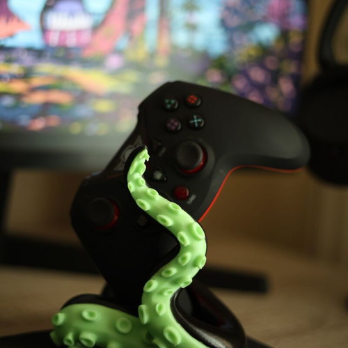 Octopus Tentacle Stand for Sony Controller new, glows in the dark