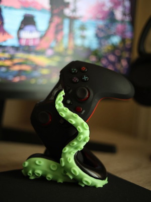 Octopus Tentacle Stand for Sony Controller new, glows in the dark