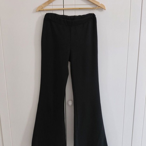 Women's black flare pants like new