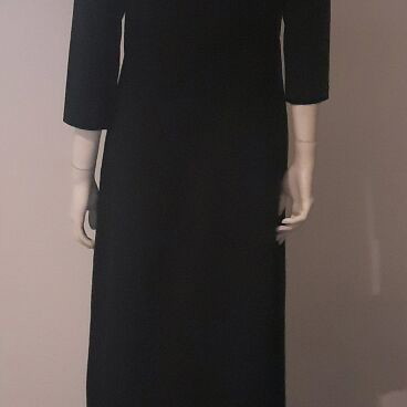 Long black dress like new