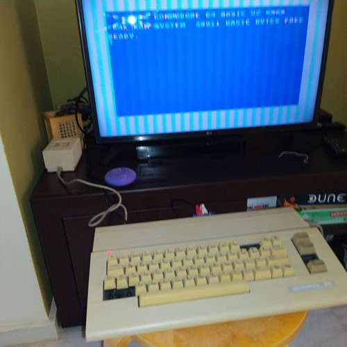 Commodore C64C used, with some missing keys and functional issues