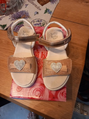 Lelli Kelly sandals used, size 30, pink gold