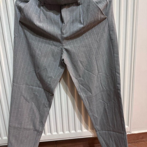 Stradivarius women's fabric pants like new, gray
