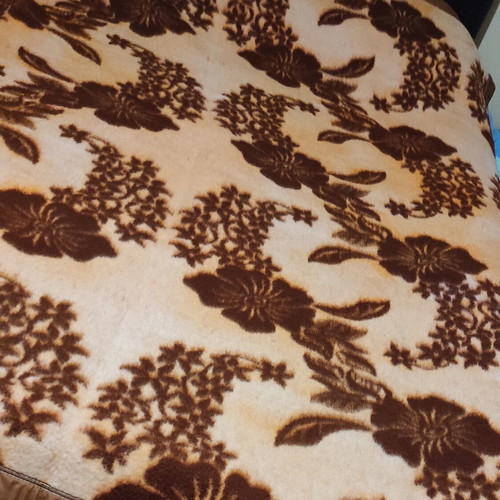 Wool blanket double-sided brown with white flowers, like new, 220x195 cm