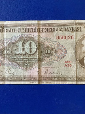 Collectible 10 Turkish Lira banknote used, 1930s, portrait İsmet İnönü, series A26