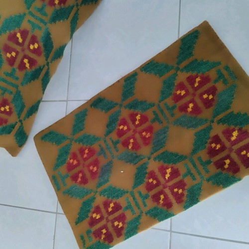 Traditional woven pillows like new, set of 2, 55x35 cm