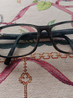 Glasses frame used, black