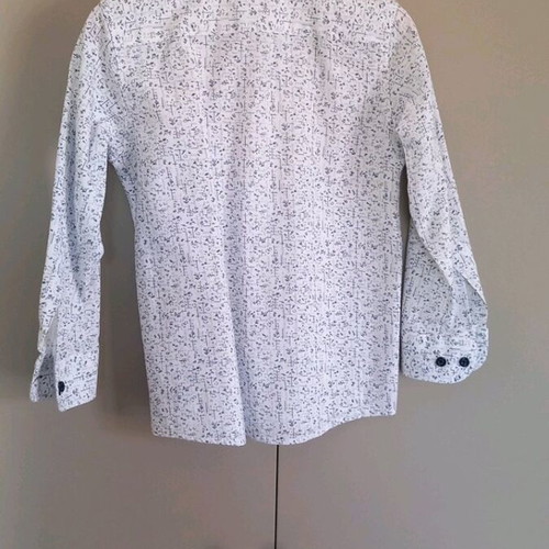 Children's Shirt size 5 like new, white and blue