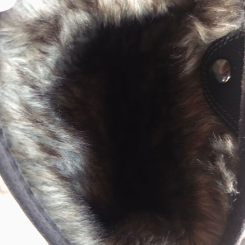 Grey boots with fur like new, size 40